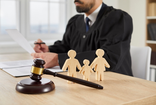 Family attorney lawyer working on family law matters with client in Metro Vancouver
